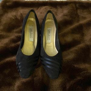 Women’s Heels - Size 7 1/2B